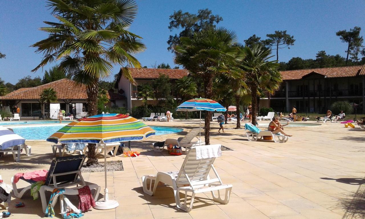 Chalet T3 Nature Piscine Tennis *